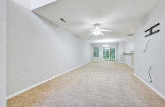 8849 Jenny Lind St in North Charleston, SC - Building Photo - Building Photo