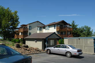 Sierra Sunrise Apartments in Chico, CA - Building Photo - Building Photo