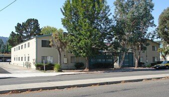 De Anza Sands Apartments in El Sobrante, CA - Building Photo