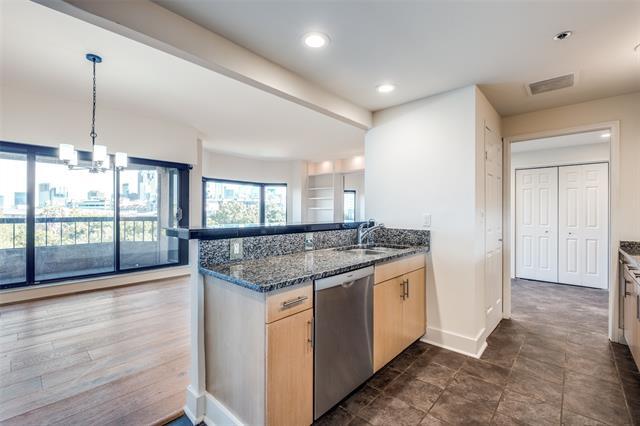 3030 McKinney Ave in Dallas, TX - Building Photo - Building Photo