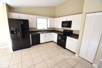 3405 5th Dr W in Palmetto, FL - Foto de edificio - Building Photo