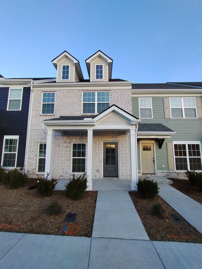 189 Harvard Dr