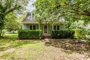 1012 Windward Psge in Knightdale, NC - Building Photo