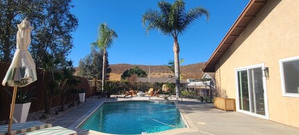 7458 Lakeside Dr in Riverside, CA - Building Photo - Building Photo