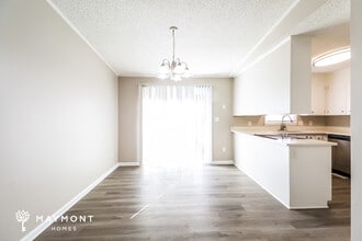 8200 Chrisbry Ln in Charlotte, NC - Building Photo - Building Photo