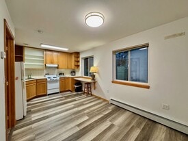 9126 Wolfram Way in Juneau, AK - Building Photo