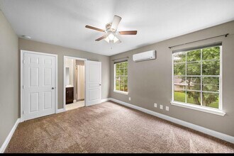 1111 Robert St in Pearland, TX - Building Photo - Building Photo