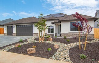 3677 Nadal Dr in Redding, CA - Building Photo