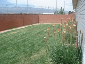 831 N 100 W in Hurricane, UT - Building Photo - Building Photo