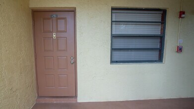 2015 Coral Ridge Dr in Coral Springs, FL - Building Photo - Building Photo
