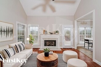 136 Silverstone Ln in Alabaster, AL - Building Photo - Building Photo