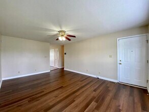 701 Carbondale Dr in Oak Grove, KY - Building Photo - Building Photo