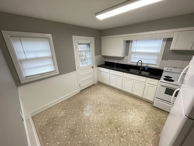 328 Webbmont Cir in Shelbyville, KY - Building Photo - Building Photo