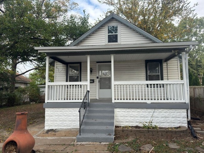 6837 Bradley Ave