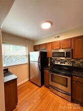 1207 Green Oaks Ln in Charlotte, NC - Building Photo - Building Photo