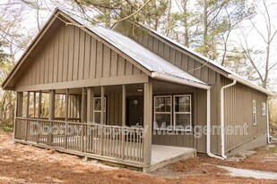 512 Deck Dr in Rocky Face, GA - Building Photo