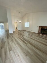 814 Emperor Dr in Suisun City, CA - Foto de edificio - Building Photo