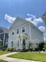1711 Sparkleberry Ln in Johns Island, SC - Building Photo