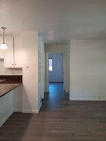 6354 Rancho Mission Rd, Unit 524 in San Diego, CA - Building Photo