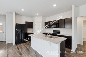 9512 Stallion Dr in Oklahoma City, OK - Building Photo - Building Photo