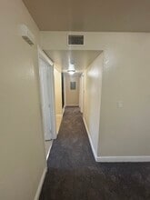 846 E 109th St in Los Angeles, CA - Foto de edificio - Building Photo