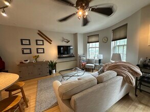 21 Bowdoin St, Unit 3C in Boston, MA - Building Photo - Building Photo