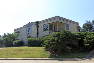 1000-1002 NW 37th St in Oklahoma City, OK - Foto de edificio - Building Photo