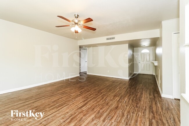 2918 Rayswood Dr in Carrollton, TX - Building Photo - Building Photo