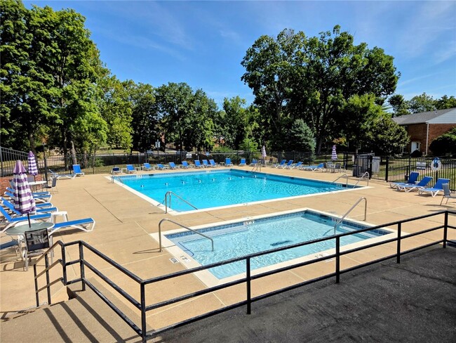 13415 Land O Woods Dr in St. Louis, MO - Building Photo - Building Photo