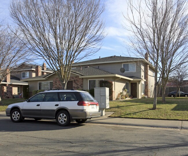4114 34th Ave in Sacramento, CA - Building Photo - Building Photo