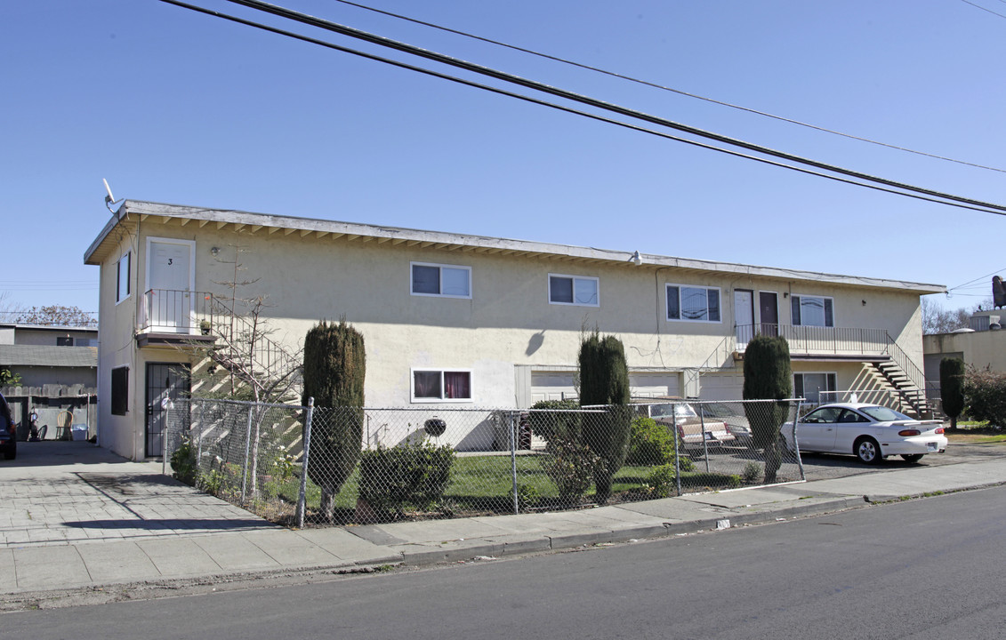 22414 Princeton St in Hayward, CA - Building Photo