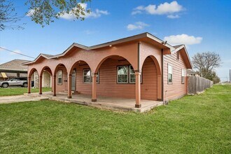 609 Avenue M in South Houston, TX - Building Photo - Building Photo