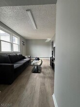 416 S 5th St, Unit Rear in Elizabeth, NJ - Building Photo - Building Photo