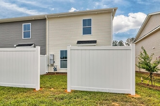 280 Pine Point Rd, Unit C in Lugoff, SC - Building Photo - Building Photo