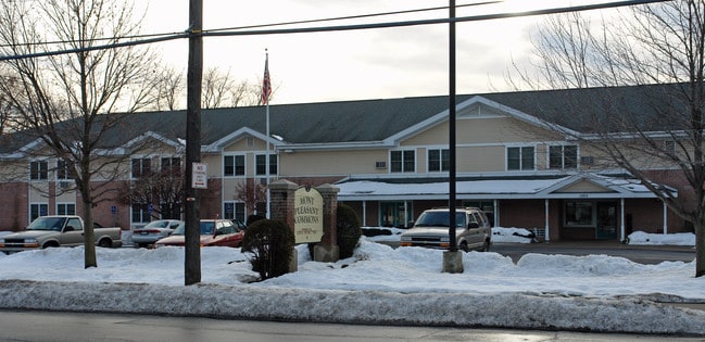 Mont Pleasant Commons in Schenectady, NY - Building Photo - Building Photo