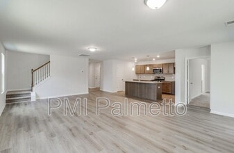 1015 Crescent Corner Dr in Columbia, SC - Building Photo - Building Photo