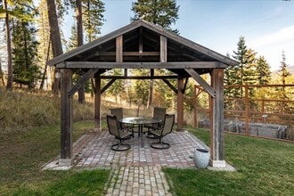 965 N Armstrong Dr in Coeur d'Alene, ID - Building Photo - Building Photo