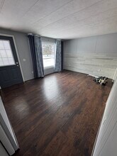 407 Mill St, Unit 407 Mill street in East Jordan, MI - Foto de edificio - Building Photo