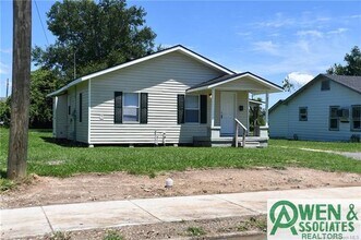 2717 Cypress St in Lake Charles, LA - Building Photo - Building Photo