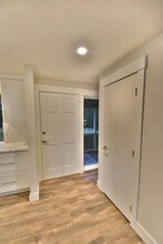 17708 NE 160th Pl in Woodinville, WA - Building Photo - Building Photo