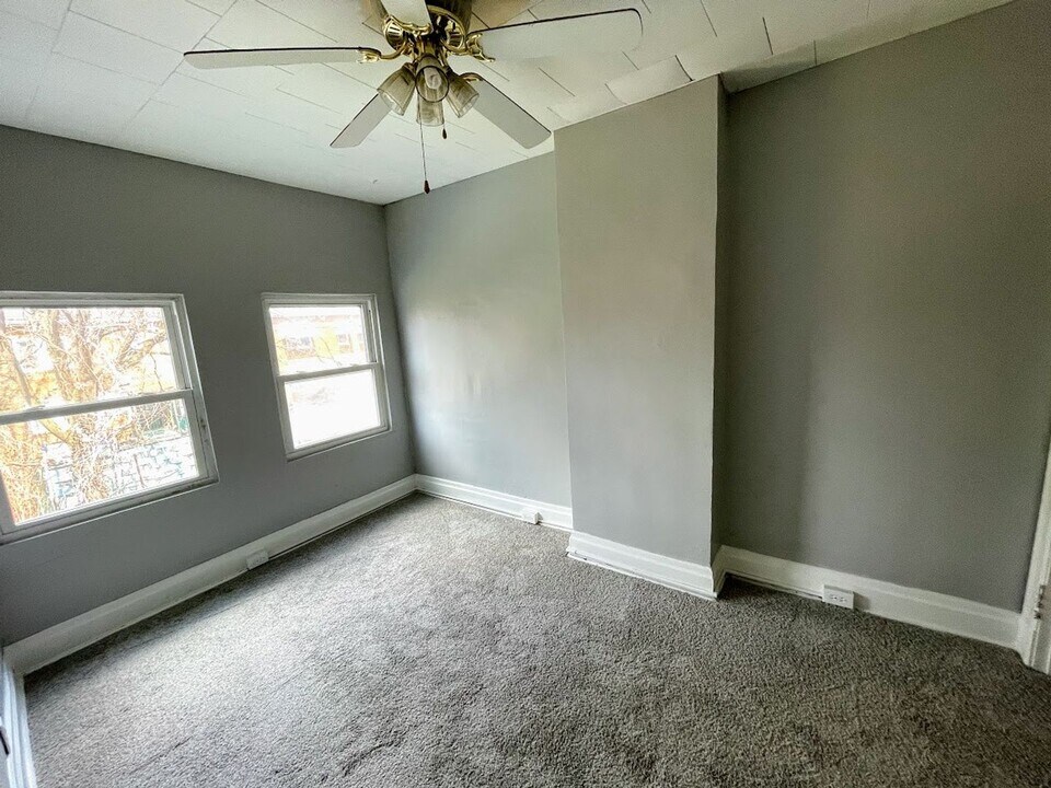 10 Edith Pl in Pittsburgh, PA - Building Photo