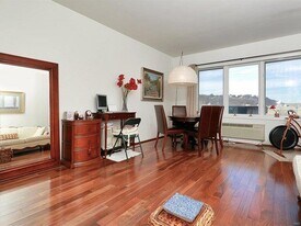 3208 City Pl, Unit 3208 in Edgewater, NJ - Building Photo