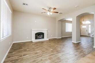 4711 E Silverwood Dr in Phoenix, AZ - Building Photo - Building Photo