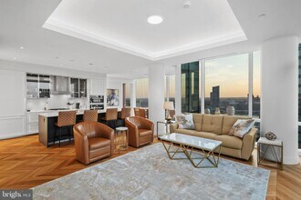 300 International Drive in Baltimore, MD - Building Photo - Building Photo