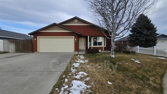 9302 W Caelen Ave in Cheney, WA - Building Photo