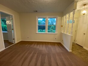 1599 Early St in Sandston, VA - Building Photo - Building Photo