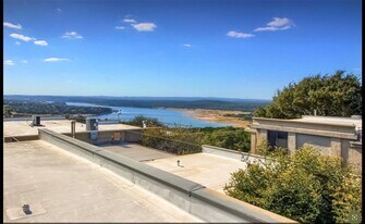 5914 Lago Vista Way in Lago Vista, TX - Building Photo