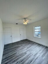 820 SE 12th St in Fort Lauderdale, FL - Foto de edificio - Building Photo