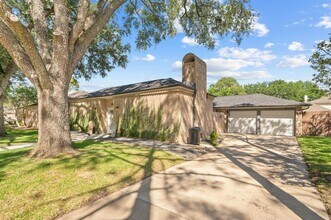 12007 Wedgehill Ln in Houston, TX - Building Photo - Building Photo