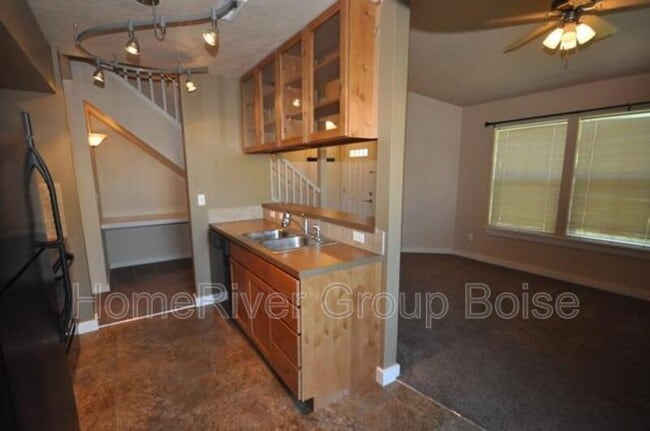 9237 W Brogan Dr in Boise, ID - Building Photo - Building Photo